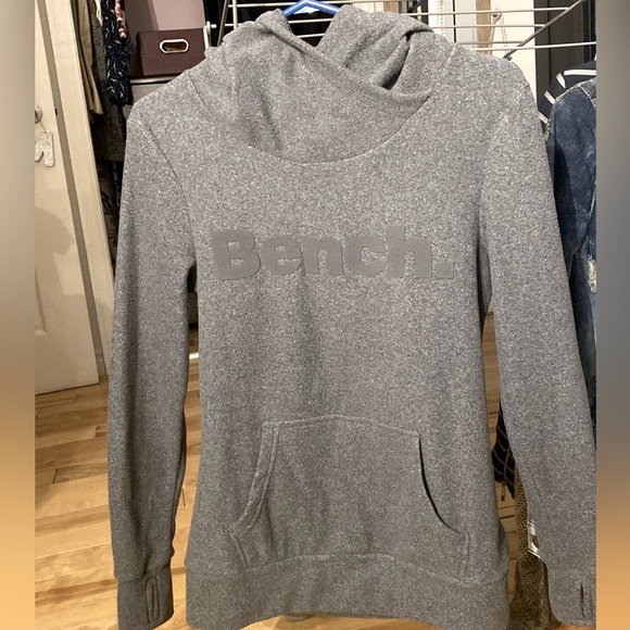 Bench hoodie - Picture 1 of 6